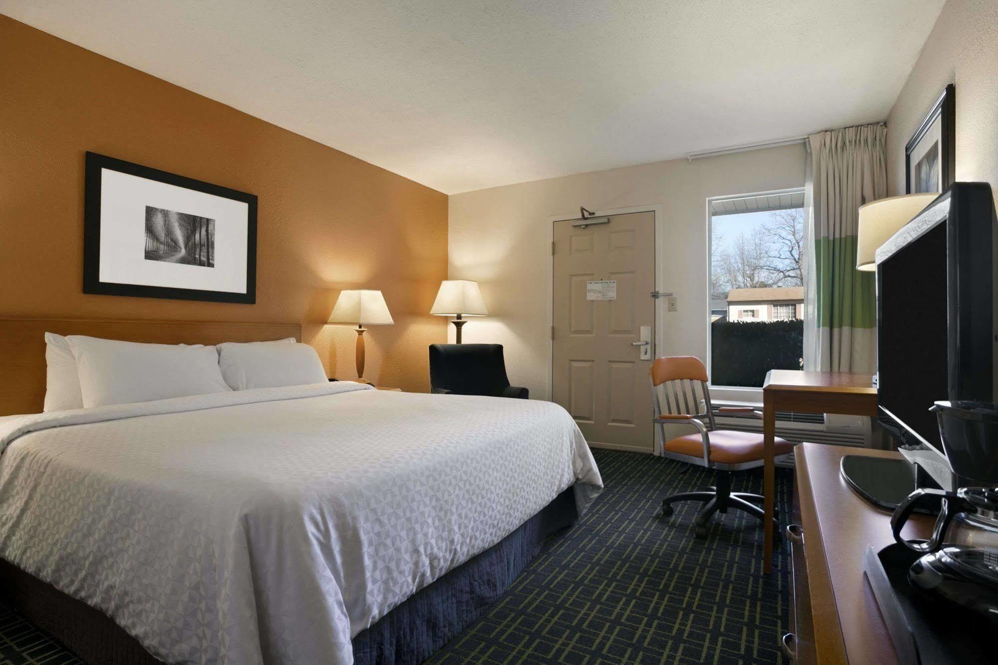 Days Inn By Wyndham Chattanooga/Hamilton Place Luaran gambar